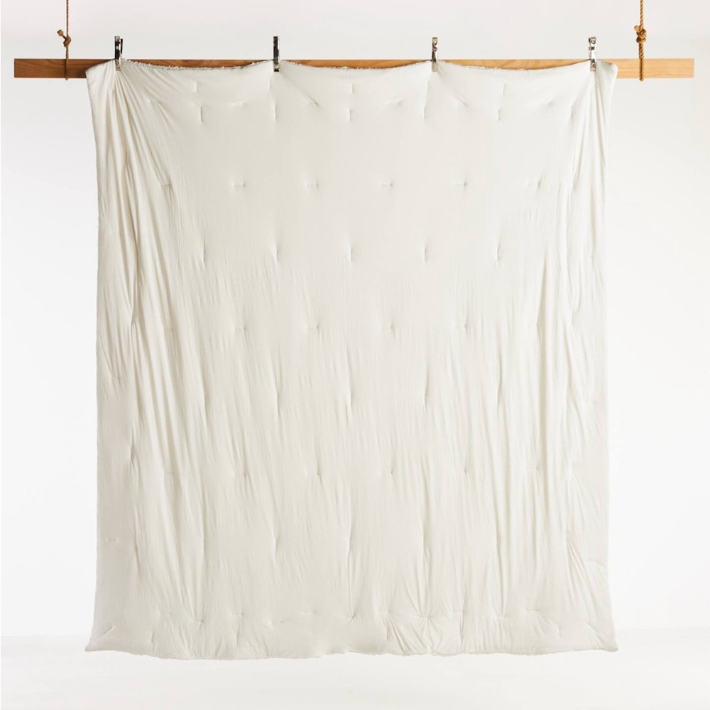 Anthropologie Dahlia Cotton Jersey Floral Quilt in White - Twin Size Bed - Picture 4 of 7